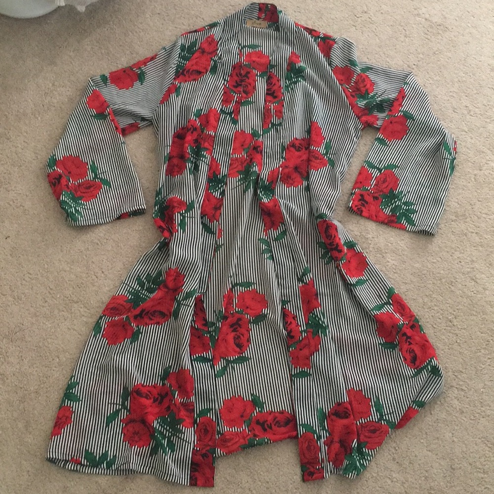 Beautiful striped/floral Semi sheer long cardigan